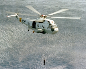 Helicopter with suspended sonar - source Wikipedia