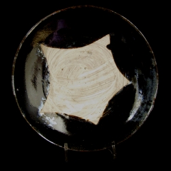 Tang stoneware dish dipped in black glaze to leave unglazed centre - courtesy R&G McPherson Antiques