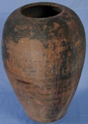 Dynasty 6, wheel-made canopic jar with 4 lines of hieroglyphics UC16411 - Copyright of the Petrie Museum of Egyptian Archaeology, UCL